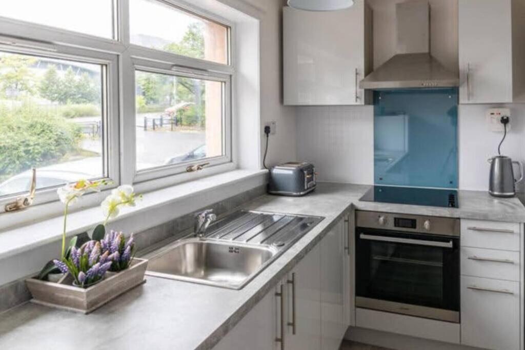 Apartmán Cosy 1 Bed With Parking In City Centre Glasgow Exteriér fotografie
